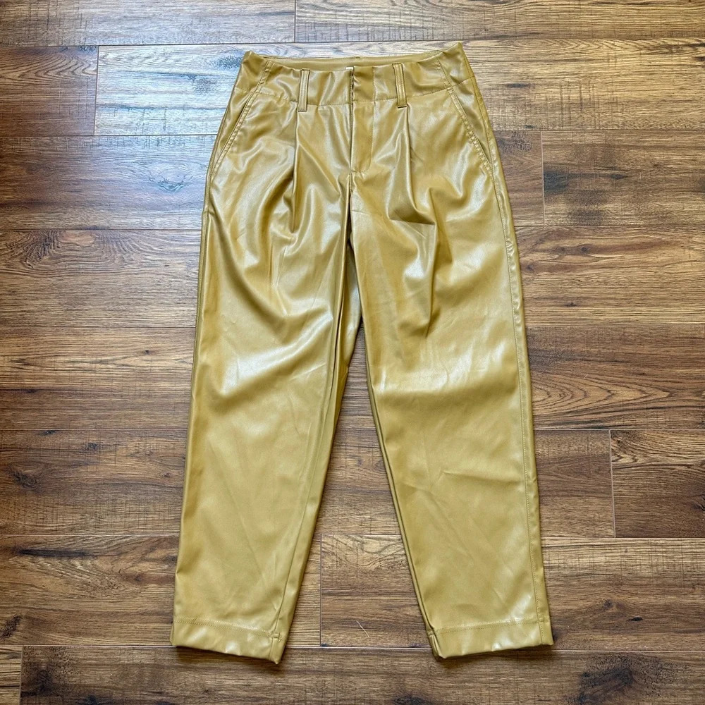 A New Day Women’s High-Waisted Faux Leather Ankle Pleated Pants Brown Size 2 NWT